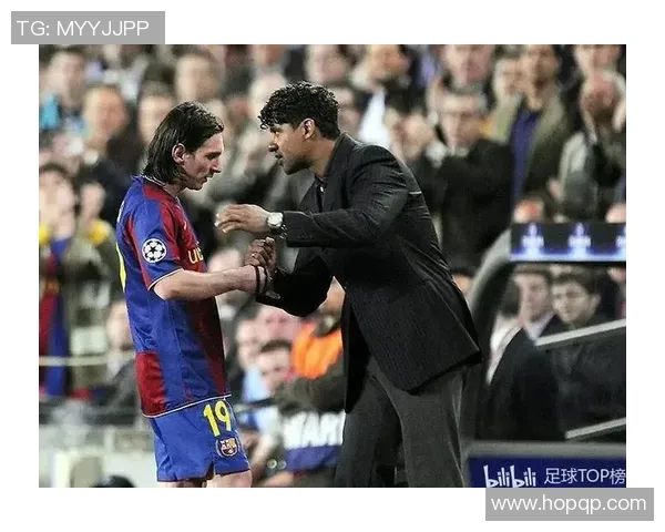 足球明星为何迟迟不敢选择退役之路深度解析与背后原因探讨